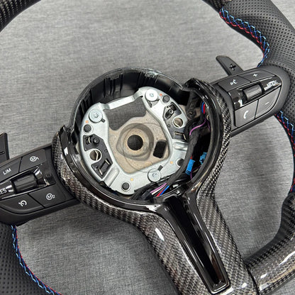 Suitable for BMW F30 F10 F31 F20 F25 F22 F36 F33 F32 F80 F82 F11 F18 F01 F90 E90 carbon fiber steering wheel